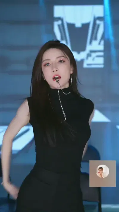 宁昕 (22)